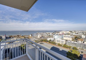 gateway1213-33-bay-view.jpg
