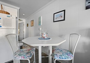harbourbreeze49-8-dining.jpg