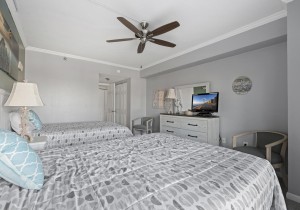 royalhawaiian122-24-bedroom-2.jpg