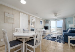 jammer207-3-open-floor-plan.jpg