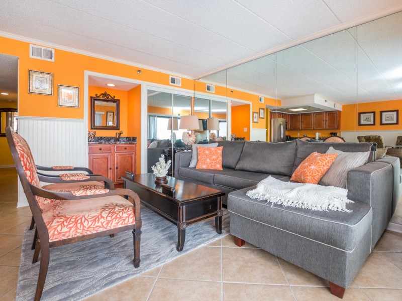 bayprincess304-0540-living-area.jpg