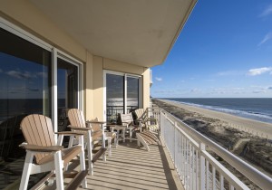 gateway510-2-balc.jpg