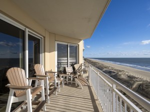 gateway510-2-balc.jpg