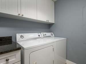 gateway510-25-laundry.jpg
