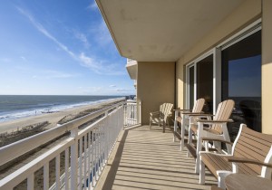 gateway510-4-balc.jpg