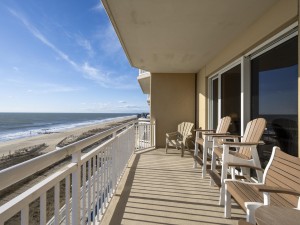 gateway510-4-balc.jpg