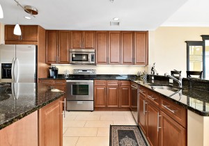 08-8kitchen.jpg
