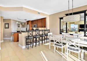 10-10diningarea.jpg