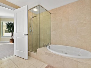16-16masterbath.jpg