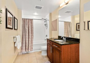19-19bath2.jpg