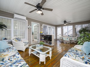 tikihouse-21-sunroom.jpg