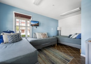 sunsetpalms1-29-den.jpg