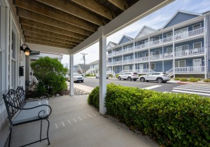 sunsetpalms1-4-front-entry.jpg