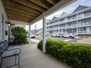 sunsetpalms1-4-front-entry.jpg