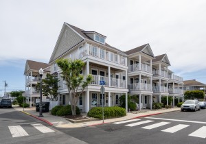sunsetpalms1-8-exterior.jpg
