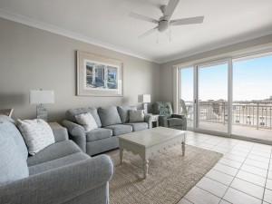 gateway503-5-living-area-new-26.jpg