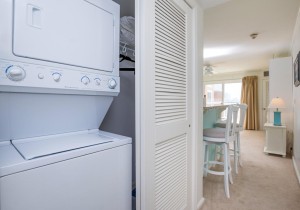 makai302-0971laundry.jpg