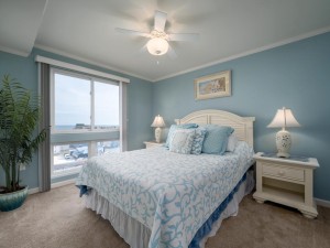 makai612-13-primary-bedroom.jpg