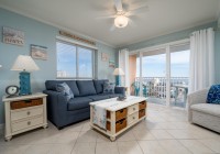 makai612-4-living-area.jpg
