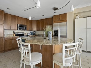 gateway403-12-kitchen.jpg
