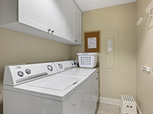 gateway403-26-laundry.jpg