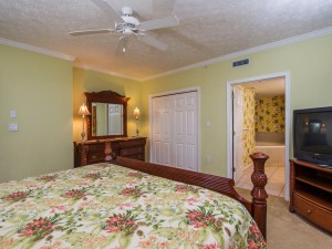seapalms201-5396-bedroom-2.jpg