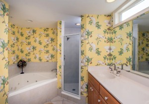 seapalms201-5403-master-bath.jpg