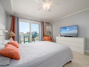 makai209-5-living-sleeping.jpg