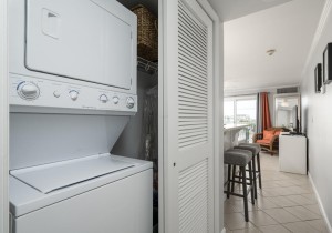 makai209-9-laundry.jpg
