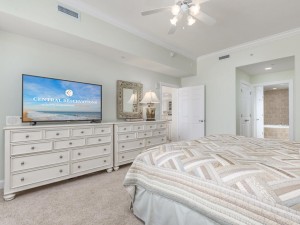 southbeach304-13masterbedroom.jpg