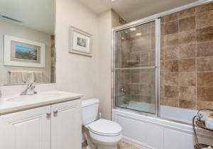 southbeach505-11bath2.jpg