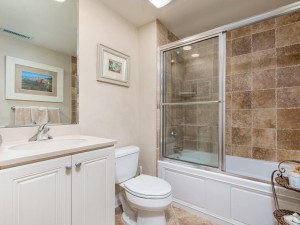 southbeach505-11bath2.jpg