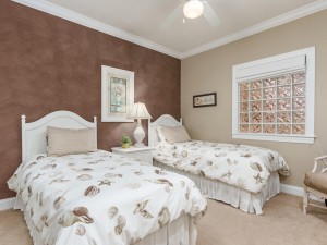 southbeach505-9bedroom2.jpg