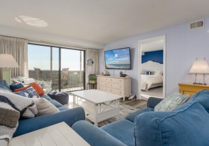 beachhill81-208-10-living-area.jpg