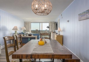 beachhill81-208-12-dining-area.jpg