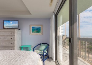 beachhill81-208-19-primary-bedroom.jpg