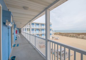 windjammer208-5090-walkway.jpg