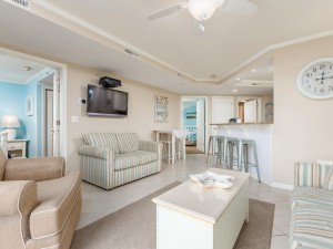 makai114-8-living-area.jpg