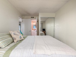 watergate508-18bedroom1.jpg