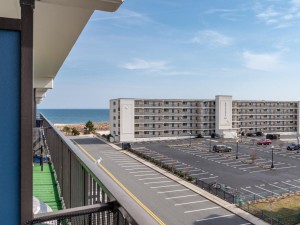 watergate508-2view.jpg