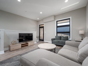 kyma1-11-living-area.jpg
