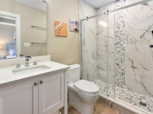 kyma-3-28masterbath1stfloor.jpg
