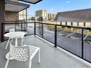 kyma-3-41balcony.jpg