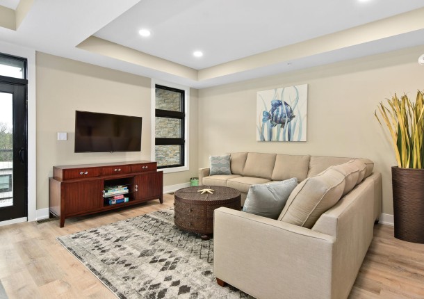 kyma-5-13livingarea.jpg