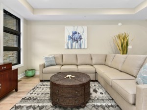 kyma-5-15livingarea.jpg