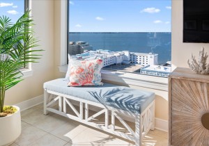 gg-1501-16-living-area-bay-view.jpg