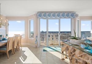gg-1501-19-balcony-access.jpg
