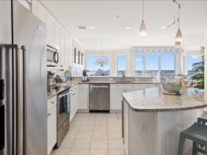 gg-1501-26-kitchen.jpg