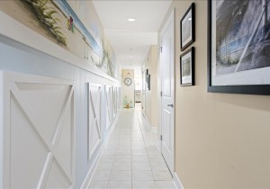gg-1501-3-hallway.jpg