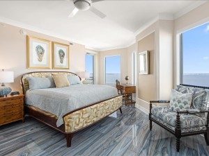 gg-1501-36-primary-bedroom.jpg
